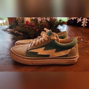 Revenge Storm size 6 "LA Blue"